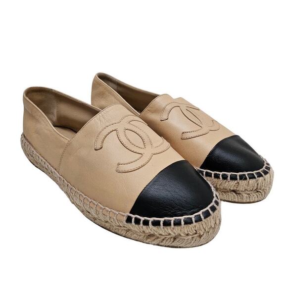 CHANEL Shoes - Chanel Bi-Color Black Beige Lambskin CC Logo Espadrilles US 7 / EU 37